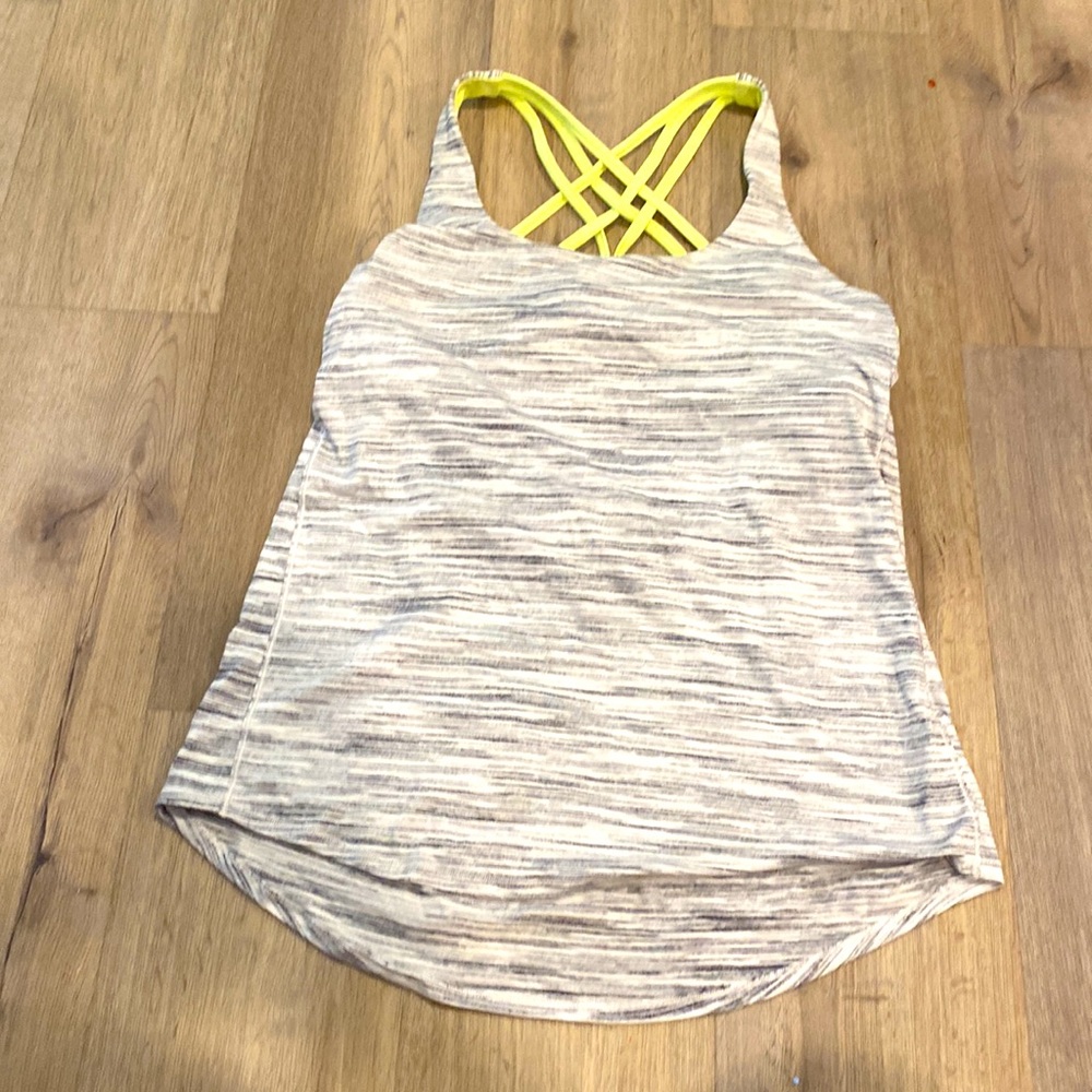 Lulu workout top with built in bra and inserts.
